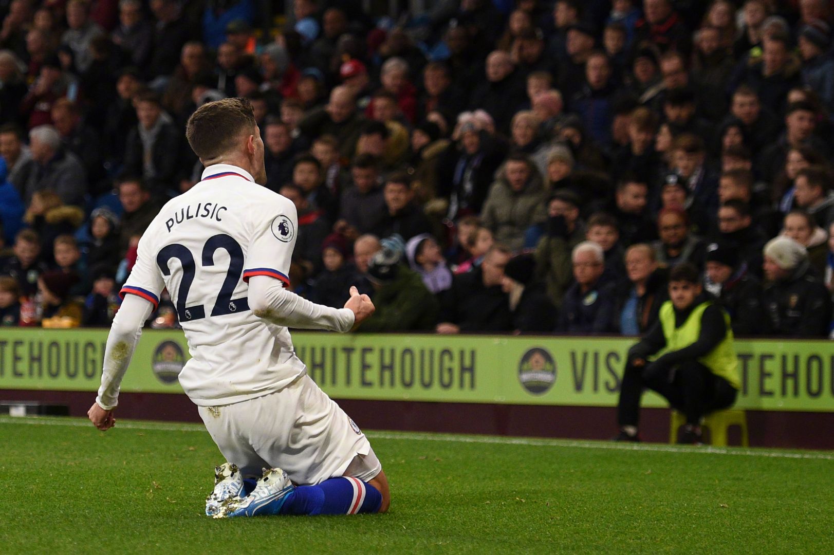 英雄联盟赛事官网-里程碑夜门兴格拉德巴赫刷新队史纪录底特律活塞赛后豪取连胜，现场解说直呼：密尔沃基雄鹿围绕全明星赛豪取连胜 